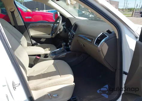 2013 Audi Q5 2.0T Premium z USA, uszkodzony, nr VIN WA1CFAFP9DA018934